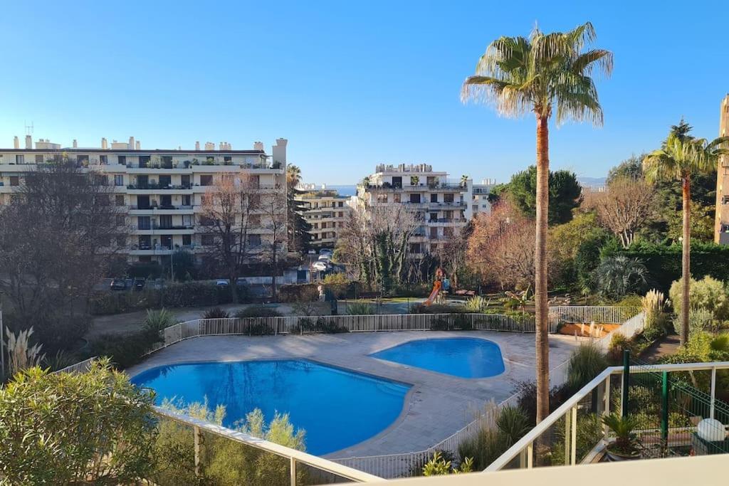 Appartement Vue Mer Sur Les Hauteurs De Nice Luaran gambar