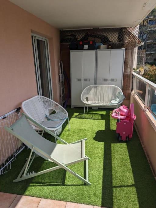 Appartement Vue Mer Sur Les Hauteurs De Nice Luaran gambar