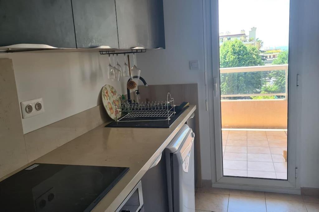 Appartement Vue Mer Sur Les Hauteurs De Nice Luaran gambar